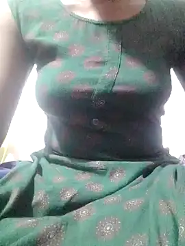 rituporna2004 online show from January 16, 2025, 3:02 pm