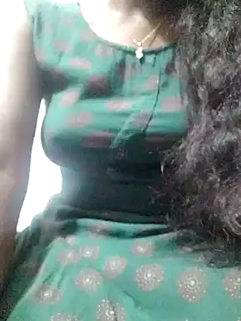 rituporna2004 online show from January 29, 2025, 2:10 pm