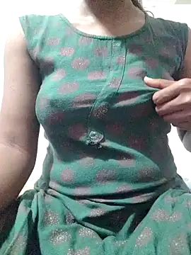 rituporna2004 online show from February 22, 2025, 4:07 am