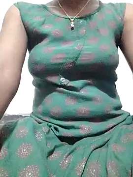 rituporna2004 online show from February 25, 2025, 12:25 am