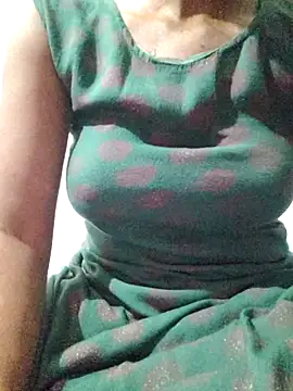 rituporna2004 online show from February 2, 2026, 1:48 am