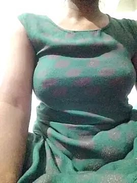 rituporna2004 online show from February 3, 2026, 2:53 am