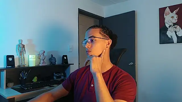 alejo x3 online show from October 8, 2025, 9:01 pm