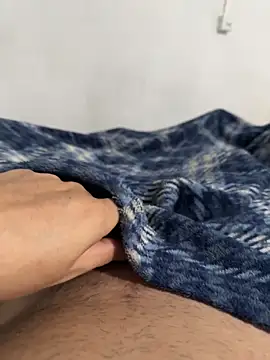 jhnn  online show from April 3, 2026, 3:59 am