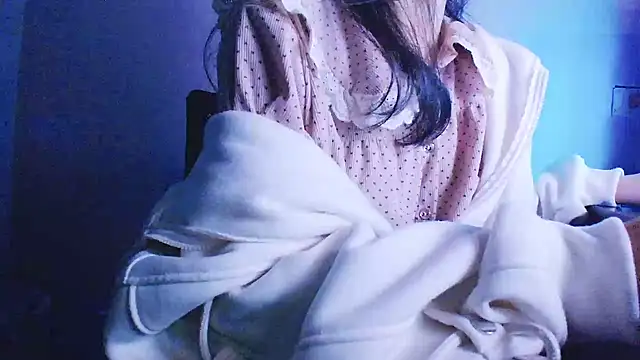 Snapshot of Baenee chatting on January 11, 2025, 4:48 am Baenee online show from January 11, 2025, 4:48 am