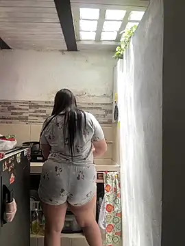 Snapshot of GemaGranadoss chatting on February 27, 2026, 5:13 pm GemaGranadoss online show from February 27, 2026, 5:13 pm