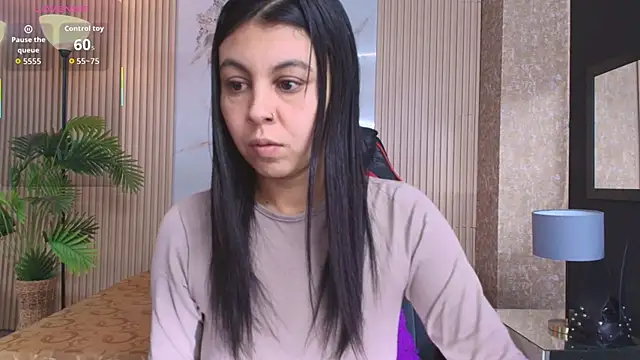 Snapshot of Juliet_Nasty chatting on November 25, 2025, 11:54 am Juliet Nasty online show from November 25, 2025, 11:54 am