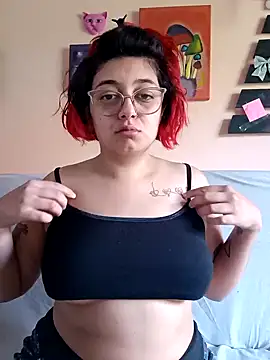 ConeNella online show from December 9, 2024, 3:11 pm