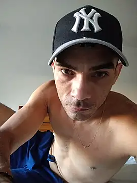 sexyboycolombi4 online show from July 28, 2026, 10:09 pm