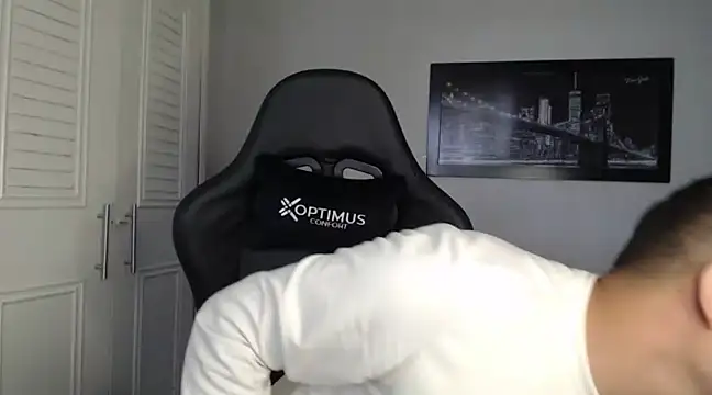 Plug Control online show from January 5, 2025, 4:38 pm