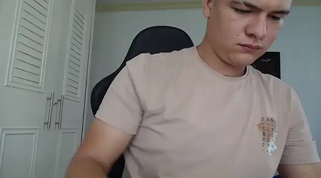 Plug Control online show from February 2, 2025, 5:15 pm