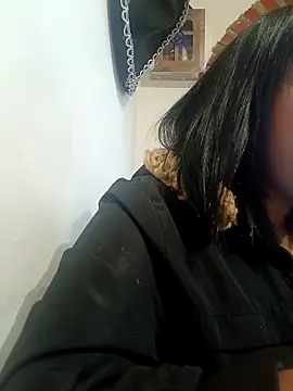 lia mariana online show from February 24, 2026, 3:48 am