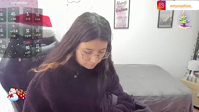 Amy joones online show from December 31, 2024, 1:30 pm