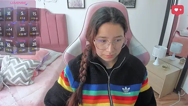 Amy joones online show from December 5, 2025, 12:47 pm