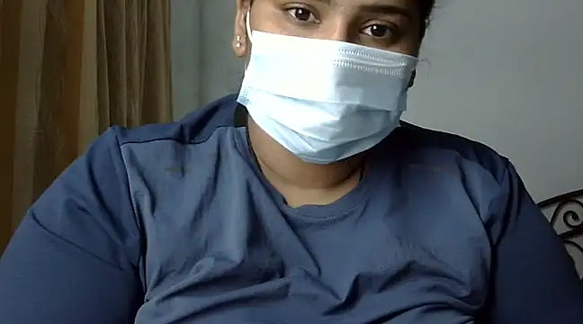 cutelady65 online show from March 6, 2025, 4:17 pm