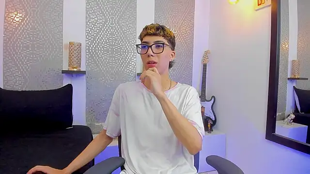 Nikolay Gregori online show from January 14, 2025, 4:04 am