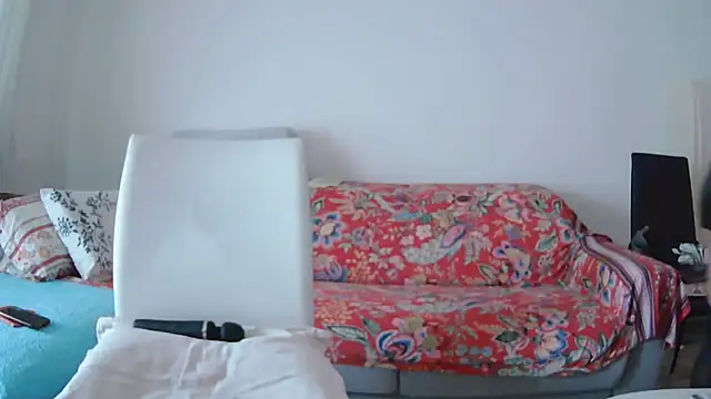 fragrance72 online show from March 20, 2025, 1:48 pm