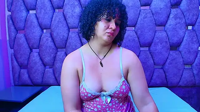 Snapshot of AlaSmith chatting on February 3, 2026, 2:53 am AlaSmith online show from February 3, 2026, 2:53 am