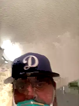 Snapshot of Miguel16i chatting on December 4, 2024, 9:24 pm Miguel16i online show from December 4, 2024, 9:24 pm