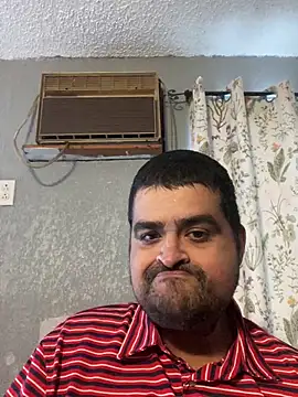 Snapshot of Miguel16i chatting on February 4, 2025, 6:06 pm Miguel16i online show from February 4, 2025, 6:06 pm