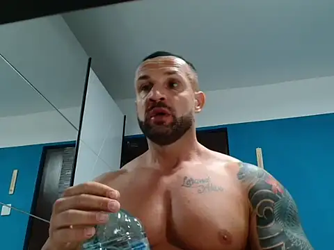 Magnificmuscles89 online show from March 20, 2025, 9:46 pm