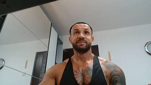 Magnificmuscles89 online show from June 8, 2026, 8:58 am