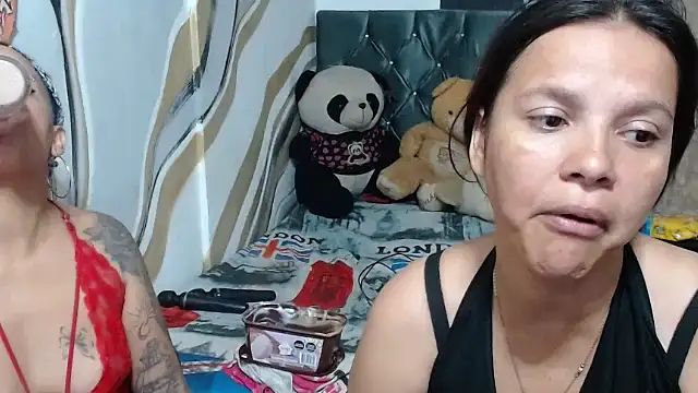 manzanahot9 online show from September 25, 2025, 8:23 pm