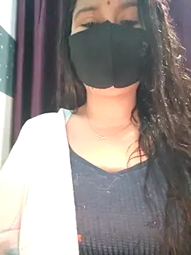 Snapshot of Aishwaryaa_69 chatting on February 12, 2025, 2:54 pm Aishwaryaa 69 online show from February 12, 2025, 2:54 pm