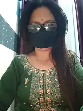 Snapshot of Aishwaryaa_69 chatting on March 12, 2025, 1:36 am Aishwaryaa 69 online show from March 12, 2025, 1:36 am