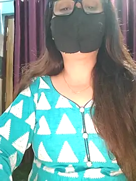 Snapshot of Aishwaryaa_69 chatting on October 19, 2025, 6:36 am Aishwaryaa 69 online show from October 19, 2025, 6:36 am