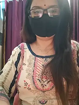 Snapshot of Aishwaryaa_69 chatting on October 27, 2025, 11:47 am Aishwaryaa 69 online show from October 27, 2025, 11:47 am