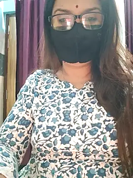 Snapshot of Aishwaryaa_69 chatting on November 10, 2025, 9:19 am Aishwaryaa 69 online show from November 10, 2025, 9:19 am