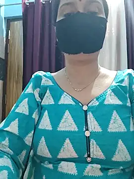 Snapshot of Aishwaryaa_69 chatting on November 11, 2025, 7:30 am Aishwaryaa 69 online show from November 11, 2025, 7:30 am