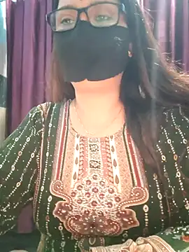 Snapshot of Aishwaryaa_69 chatting on November 12, 2025, 8:37 am Aishwaryaa 69 online show from November 12, 2025, 8:37 am