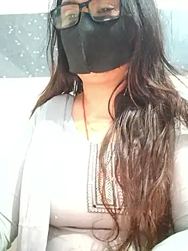 Snapshot of Aishwaryaa_69 chatting on November 16, 2025, 8:53 am Aishwaryaa 69 online show from November 16, 2025, 8:53 am