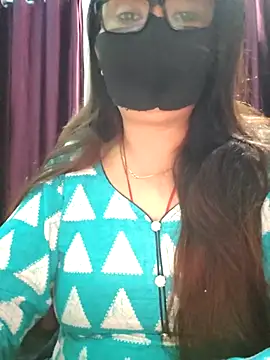 Snapshot of Aishwaryaa_69 chatting on November 22, 2025, 10:47 am Aishwaryaa 69 online show from November 22, 2025, 10:47 am