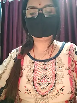 Snapshot of Aishwaryaa_69 chatting on November 30, 2025, 1:04 pm Aishwaryaa 69 online show from November 30, 2025, 1:04 pm