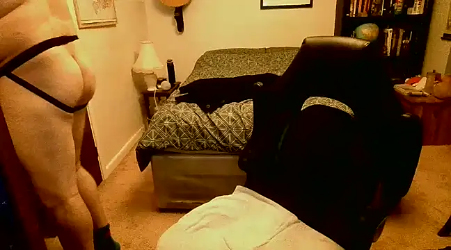 Snapshot of Hairy_Guy30 chatting on January 31, 2025, 1:01 am Hairy Guy30 online show from January 31, 2025, 1:01 am