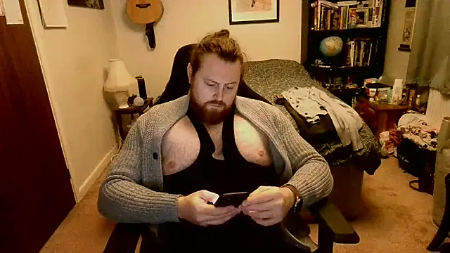 Snapshot of Hairy_Guy30 chatting on September 12, 2025, 7:47 pm Hairy Guy30 online show from September 12, 2025, 7:47 pm