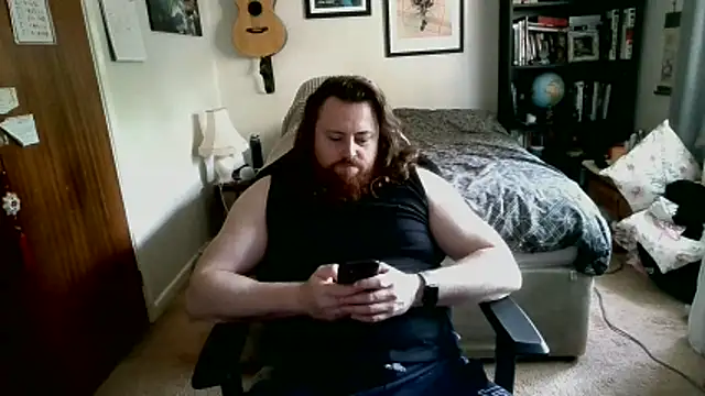 Snapshot of Hairy_Guy30 chatting on May 17, 2026, 6:37 pm Hairy Guy30 online show from May 17, 2026, 6:37 pm
