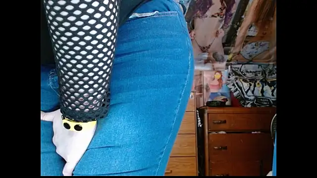 Snapshot of cosmicjones chatting on February 15, 2026, 12:03 pm cosmicjones online show from February 15, 2026, 12:03 pm