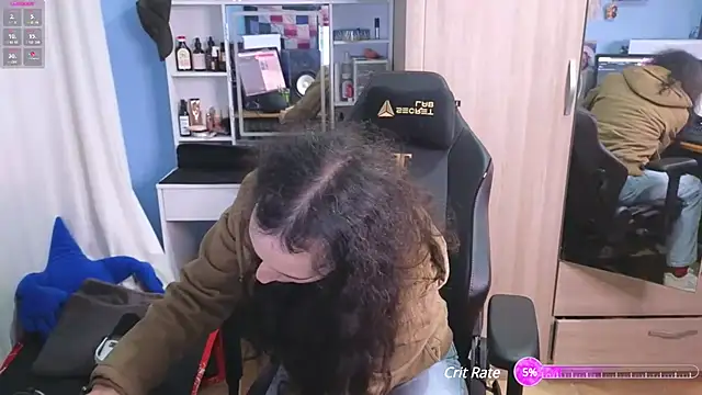 Snapshot of MemiKouki chatting on December 28, 2024, 7:22 pm MemiKouki online show from December 28, 2024, 7:22 pm