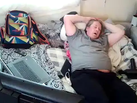 Snapshot of Mic_Oxinner chatting on January 19, 2025, 4:46 pm Mic Oxinner online show from January 19, 2025, 4:46 pm