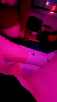 Snapshot of Mic_Oxinner chatting on February 27, 2025, 1:17 pm Mic Oxinner online show from February 27, 2025, 1:17 pm