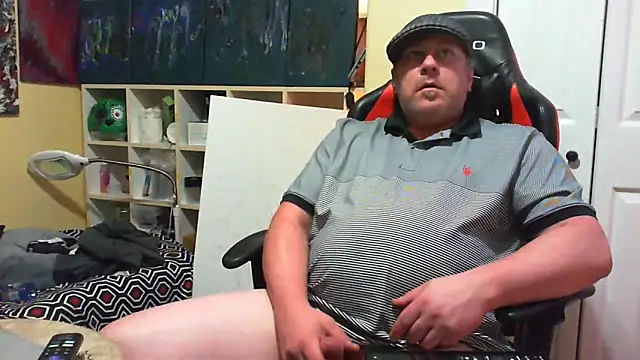 Snapshot of Mic_Oxinner chatting on September 13, 2025, 11:32 am Mic Oxinner online show from September 13, 2025, 11:32 am