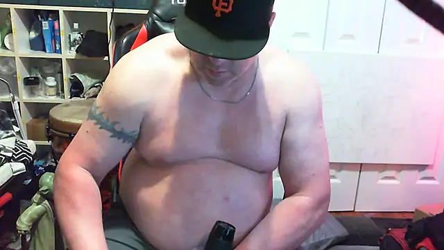 Snapshot of Mic_Oxinner chatting on September 22, 2025, 11:40 pm Mic Oxinner online show from September 22, 2025, 11:40 pm