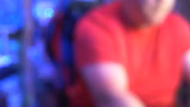 Snapshot of Mic_Oxinner chatting on October 1, 2025, 8:09 am Mic Oxinner online show from October 1, 2025, 8:09 am