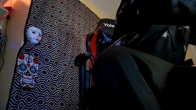 Snapshot of Mic_Oxinner chatting on October 3, 2025, 3:25 am Mic Oxinner online show from October 3, 2025, 3:25 am