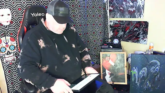 Snapshot of Mic_Oxinner chatting on October 3, 2025, 6:49 pm Mic Oxinner online show from October 3, 2025, 6:49 pm