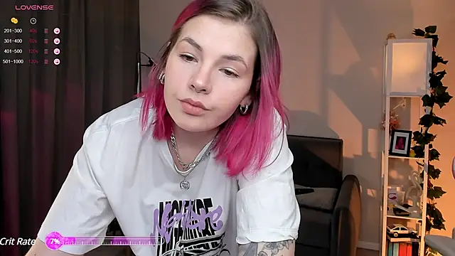 Snapshot of AnnaTrueno chatting on February 25, 2025, 4:53 pm AnnaTrueno online show from February 25, 2025, 4:53 pm